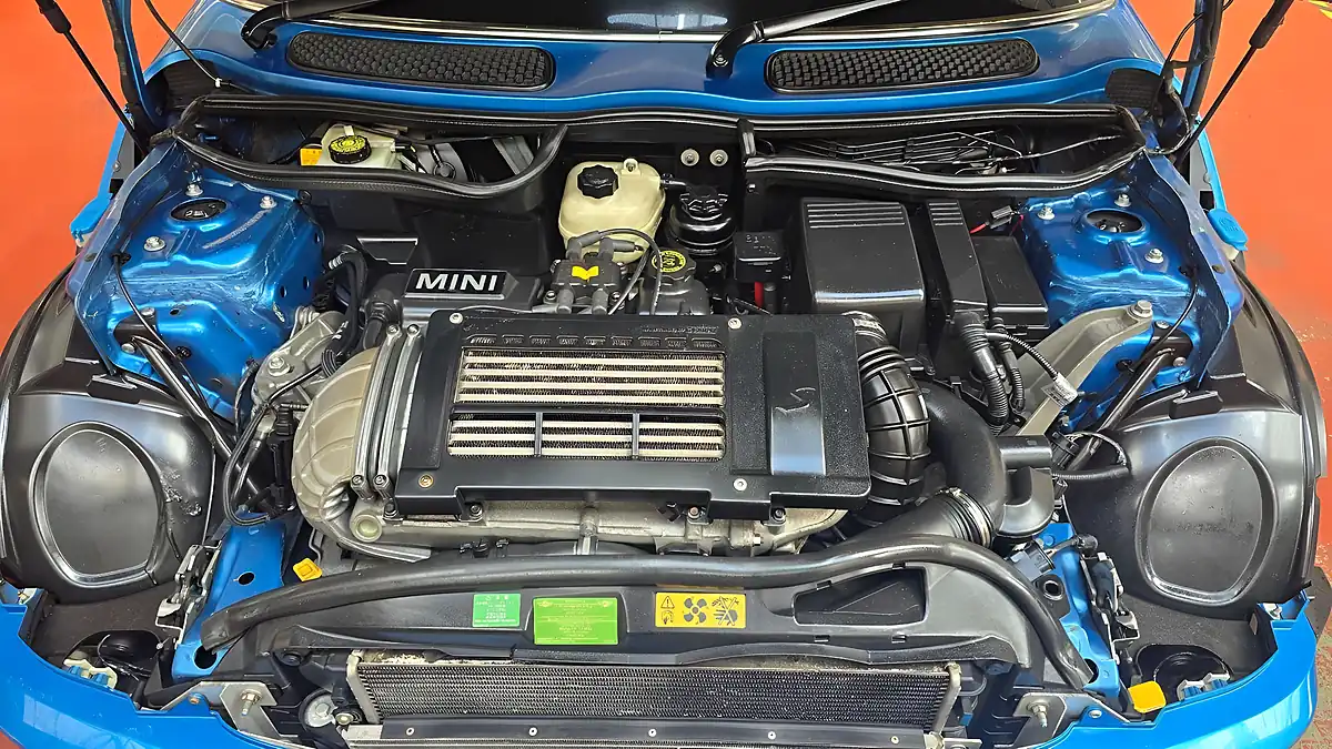 Used 2007 MINI Convertible Cooper S Blue - Interior and Exterior details 19