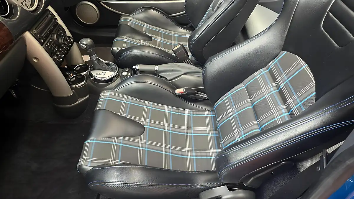 Used 2007 MINI Convertible Cooper S Blue - Interior and Exterior details 5