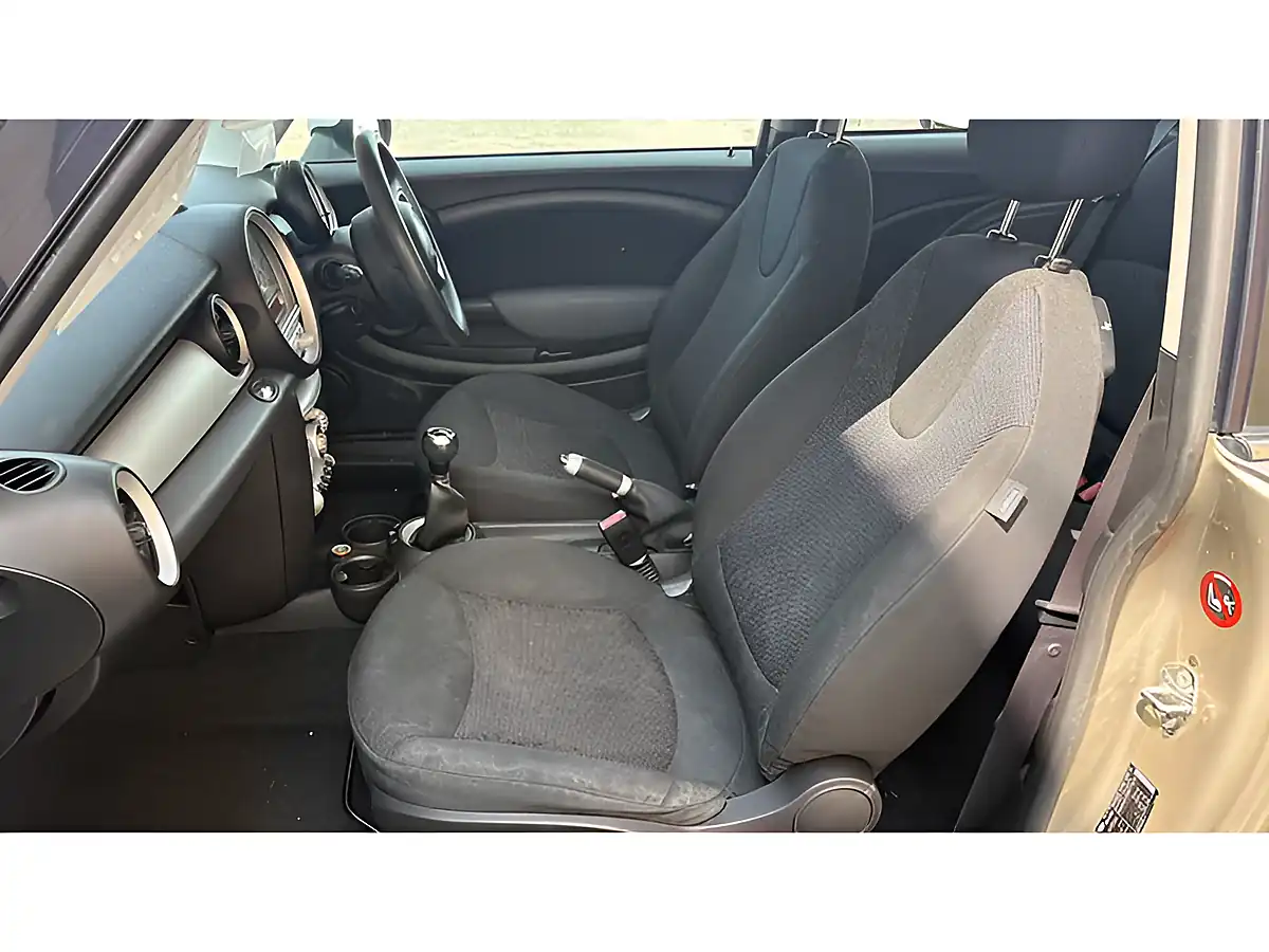 Used 2007 MINI Cooper Champagne - Interior and Exterior details 12