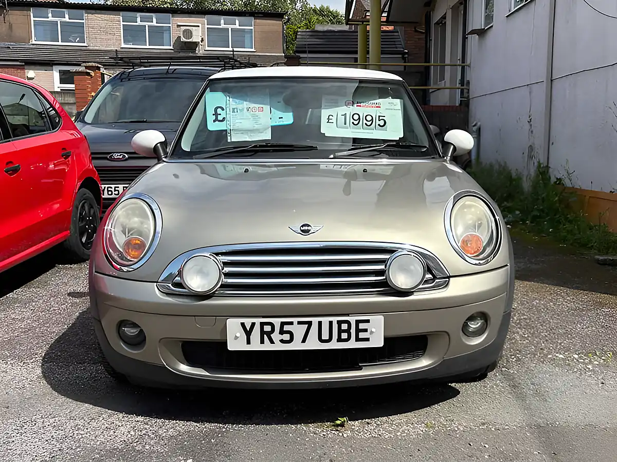 Used 2007 MINI Cooper Champagne - Interior and Exterior details 5