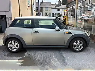 Used 2007 MINI Cooper Champagne - Interior and Exterior details 7