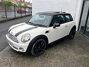 Used 2007 MINI Hatch Cooper (chili Pack) Pepper White - Interior and Exterior details 4