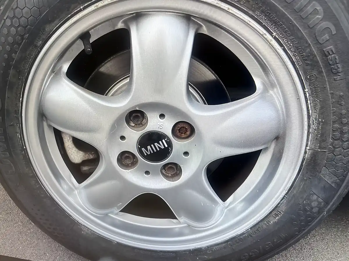 Used 2007 MINI Hatch Cooper (pepper Pack) Sparkling Silver Metallic - Interior and Exterior details 5