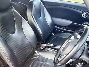 Used 2007 MINI Hatch Cooper (pepper Pack) Sparkling Silver Metallic - Interior and Exterior details 6