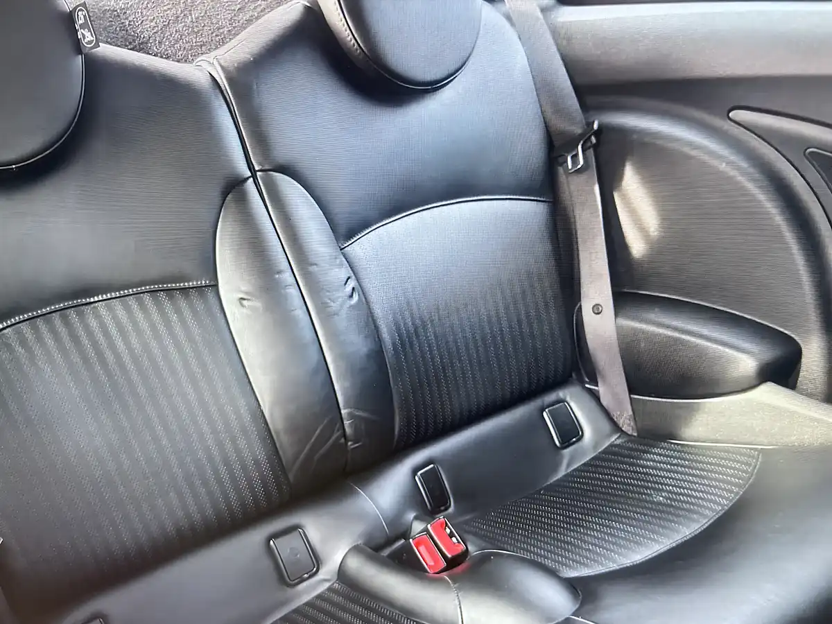 Used 2007 MINI Hatch Cooper (pepper Pack) Sparkling Silver Metallic - Interior and Exterior details 7