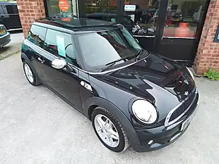 Used 2007 MINI Hatch Cooper S Black - Interior and Exterior details 11