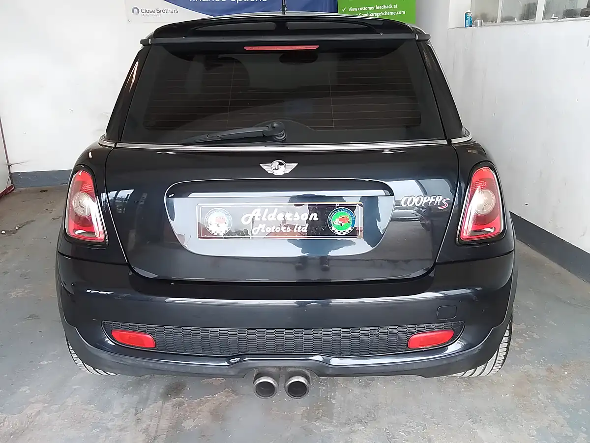 Used 2007 MINI Hatch Cooper S Black - Interior and Exterior details 6