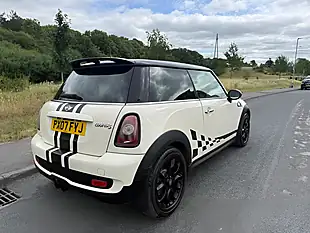 Used 2007 MINI Hatch Cooper S White - Interior and Exterior details 2