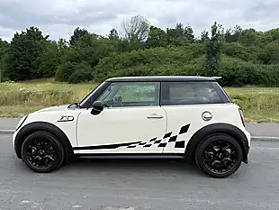 Used 2007 MINI Hatch Cooper S White - Interior and Exterior details 5