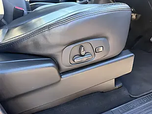 Used 2007 Mitsubishi Shogun Elegance Silver - Interior and Exterior details 12