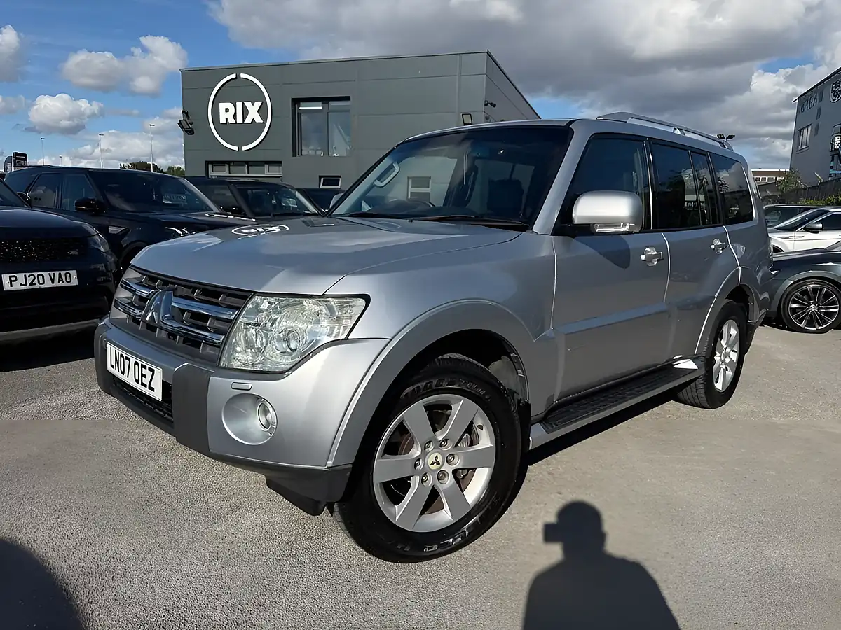 Used 2007 Mitsubishi Shogun Elegance Silver - Interior and Exterior details 2