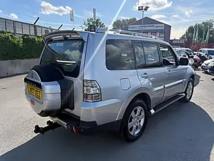 Used 2007 Mitsubishi Shogun Elegance Silver - Interior and Exterior details 8