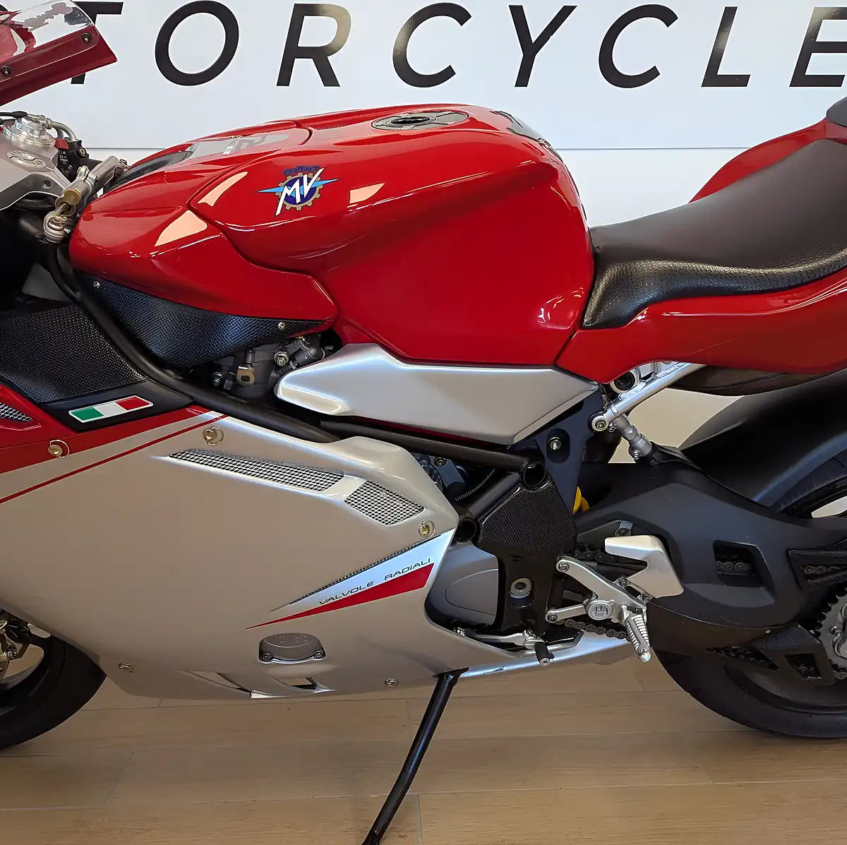 Used 2007 Mv Agusta F4 1000 Red - Interior and Exterior details 11
