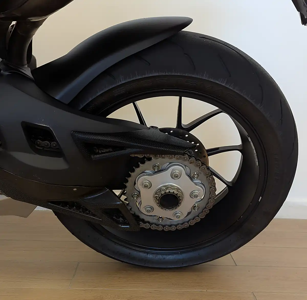 Used 2007 Mv Agusta F4 1000 Red - Interior and Exterior details 20