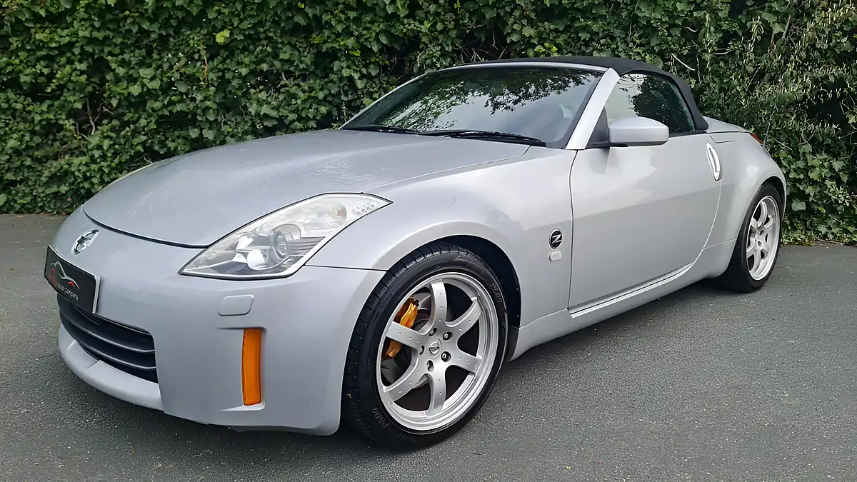 Used 2007 Nissan 350Z GT Roadster Grey - Front View