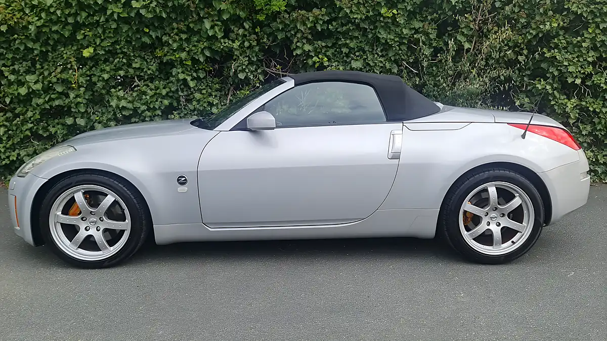 Used 2007 Nissan 350Z GT Roadster Grey - Interior and Exterior details 2
