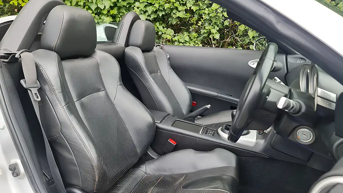 Used 2007 Nissan 350Z GT Roadster Grey - Interior and Exterior details 9