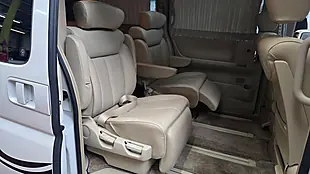 Used 2007 Nissan Elgrand E51 Xl Model Recliners Sunroof White - Interior and Exterior details 12