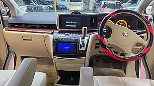 Used 2007 Nissan Elgrand E51 Xl Model Recliners Sunroof White - Interior and Exterior details 5