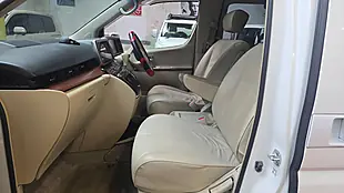 Used 2007 Nissan Elgrand E51 Xl Model Recliners Sunroof White - Interior and Exterior details 6