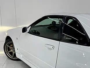 Used 2007 Nissan Skyline GT-R White - Interior and Exterior details 10