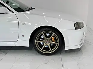 Used 2007 Nissan Skyline GT-R White - Interior and Exterior details 12