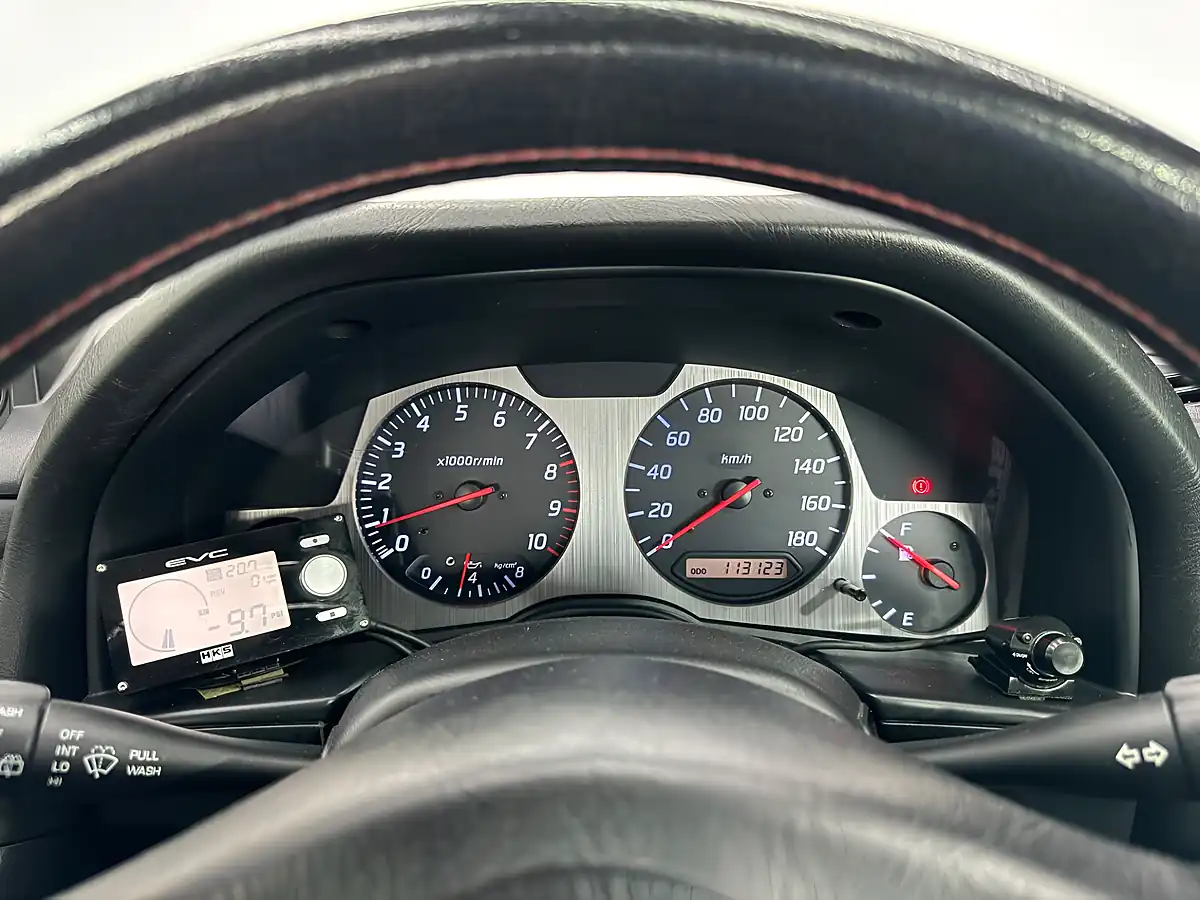 Used 2007 Nissan Skyline GT-R White - Interior and Exterior details 13