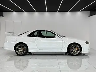 Used 2007 Nissan Skyline GT-R White - Interior and Exterior details 4