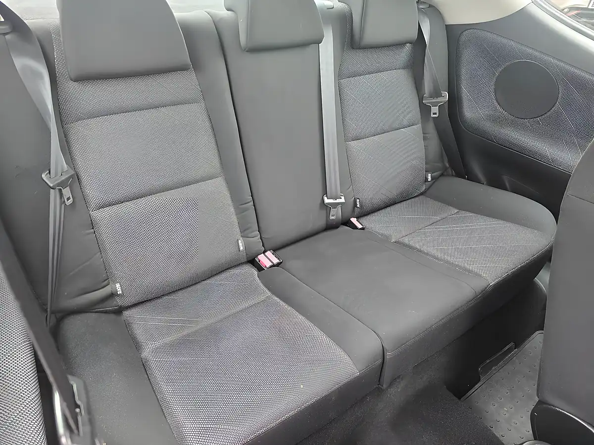 Used 2007 Peugeot 207 Sport 3dr Blue - Interior and Exterior details 12