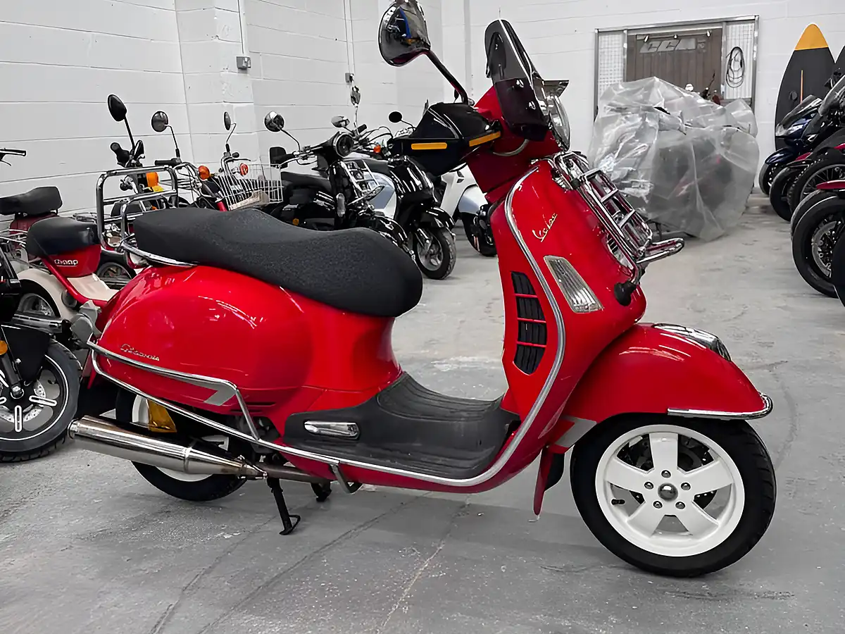 Used 2007 Piaggio Vespa Gts 250 Gts - Interior and Exterior details 2