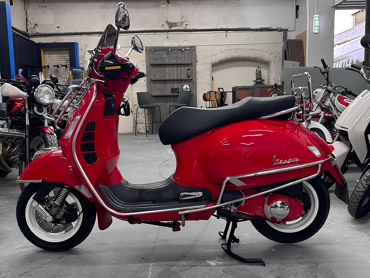 Used 2007 Piaggio Vespa Gts 250 Gts - Interior and Exterior details 4