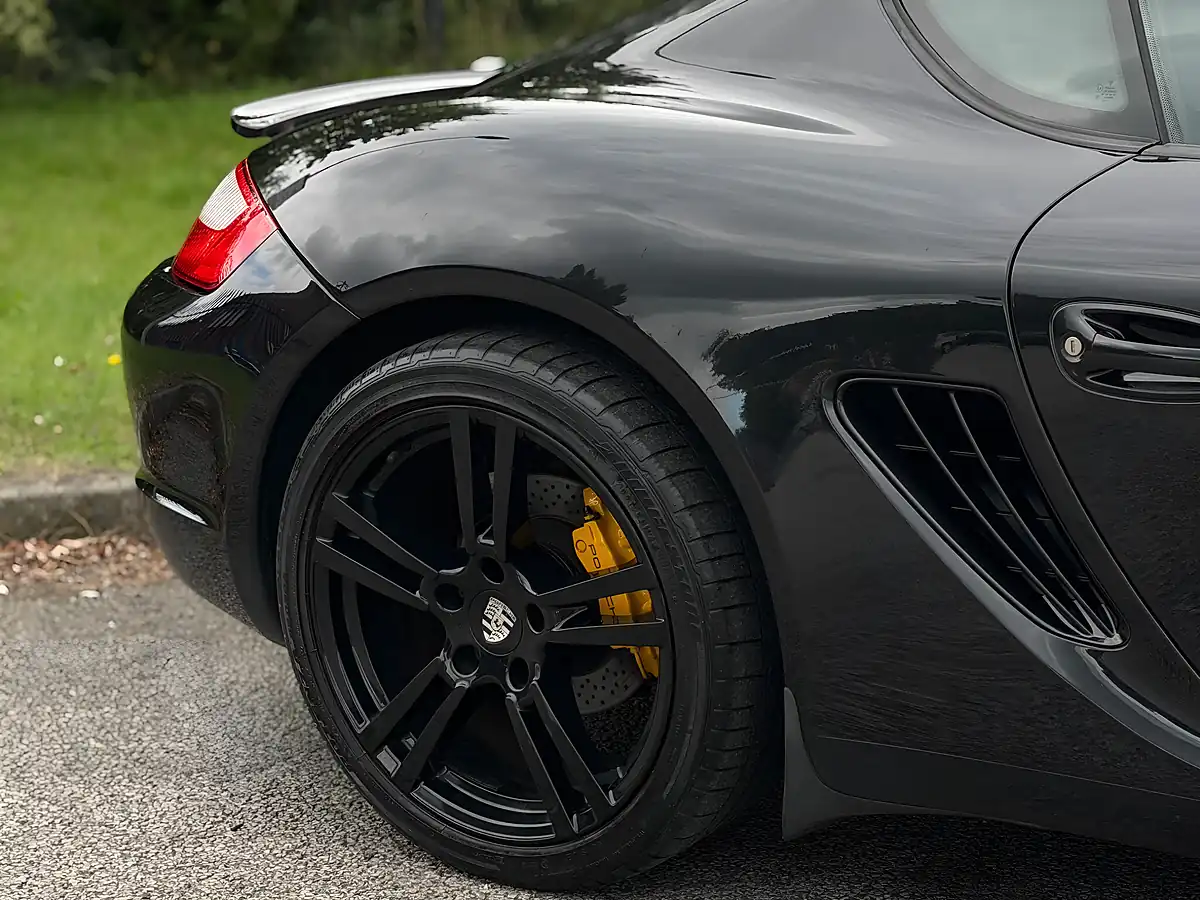 Used 2007 Porsche Cayman S Black - Interior and Exterior details 14