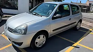 Used 2007 Renault Clio Campus Silver - Interior and Exterior details 10
