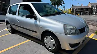 Used 2007 Renault Clio Campus Silver - Interior and Exterior details 8