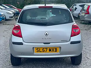 Used 2007 Renault Clio Rip Curl Silver - Interior and Exterior details 6