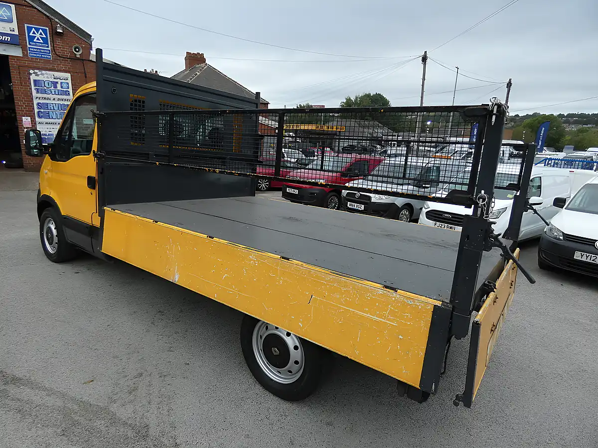 Used 2007 Renault Master Ml35 Business Yellow - Interior and Exterior details 18