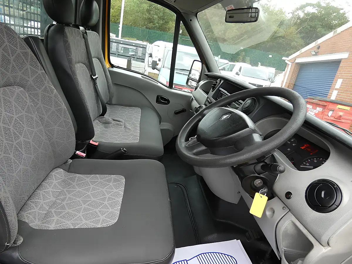 Used 2007 Renault Master Ml35 Business Yellow - Interior and Exterior details 2