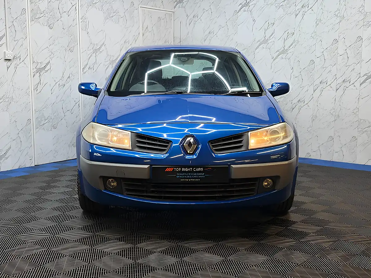 Used 2007 Renault Megane Dynamique Blue - Interior and Exterior details 2