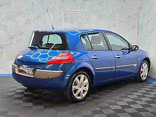 Used 2007 Renault Megane Dynamique Blue - Interior and Exterior details 7