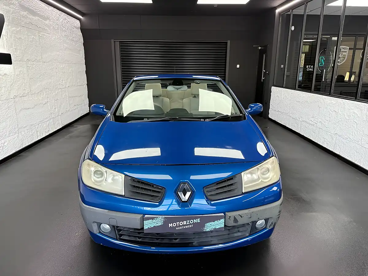 Used 2007 Renault Megane Privilege Extreme Blue - Interior and Exterior details 10