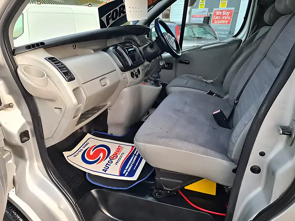 Used 2007 Renault Trafic Full Camper Conversion - Interior and Exterior details 6