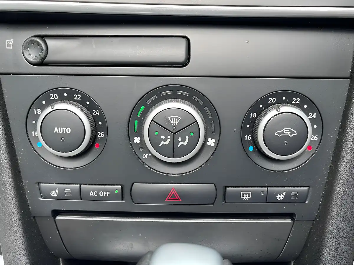 Used 2007 Saab 9-3 Vector Black - Interior and Exterior details 16
