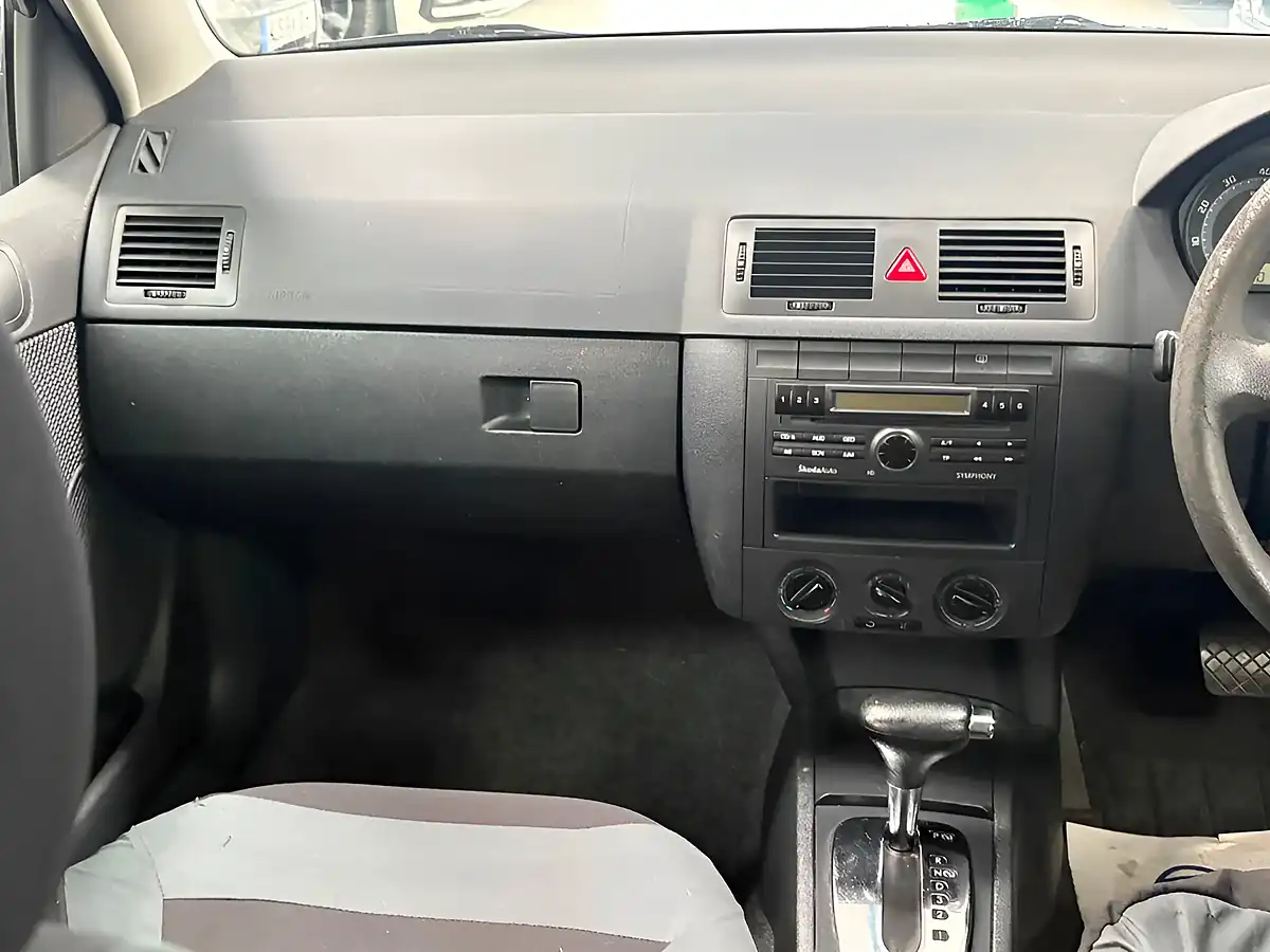 Used 2007 Skoda Fabia Ambiente Beige - Interior and Exterior details 13