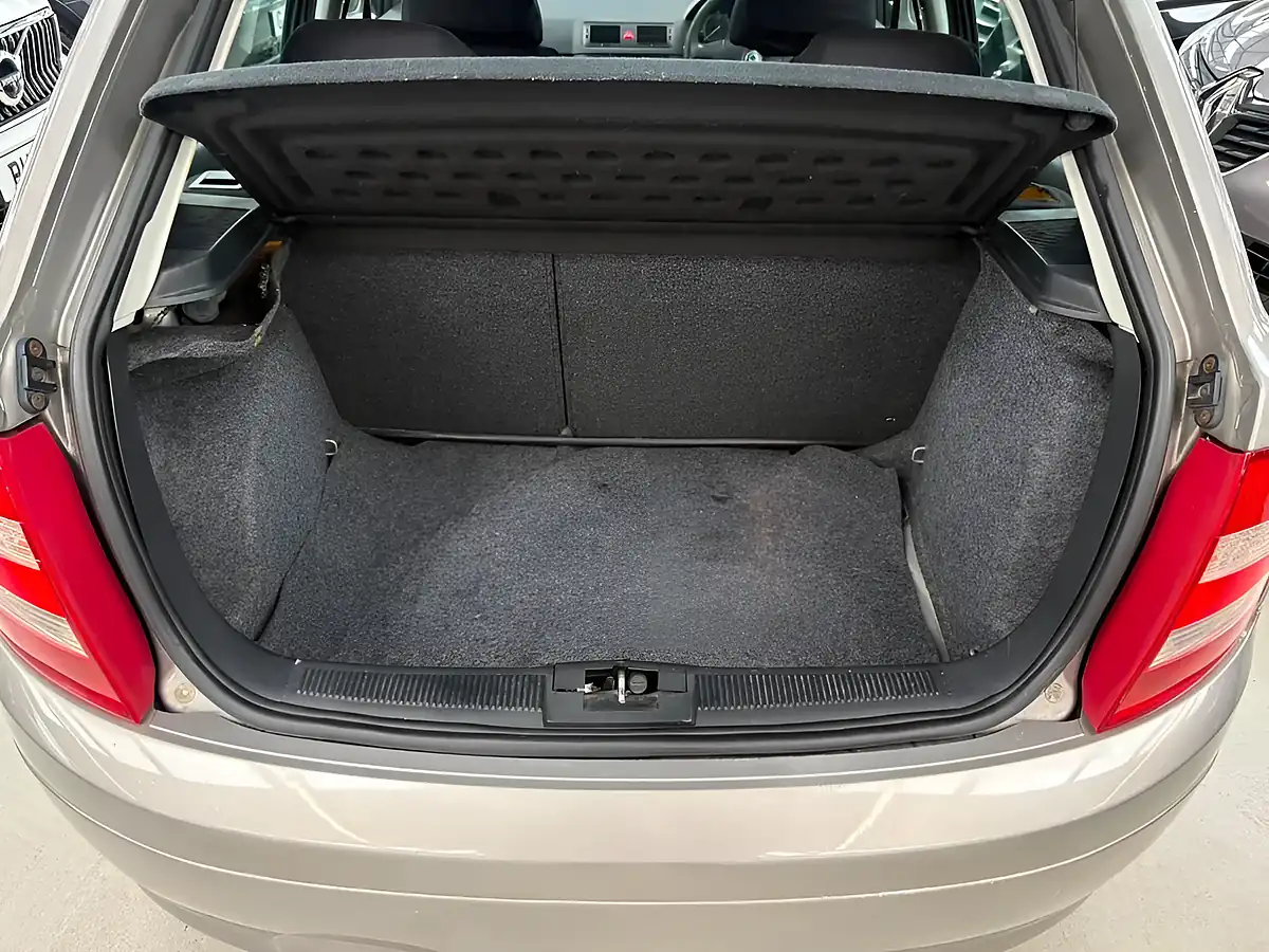 Used 2007 Skoda Fabia Ambiente Beige - Interior and Exterior details 19