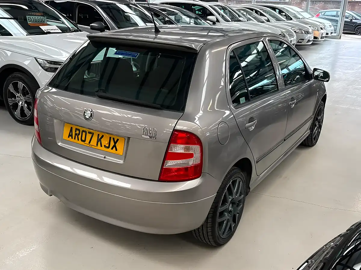 Used 2007 Skoda Fabia Ambiente Beige - Interior and Exterior details 9