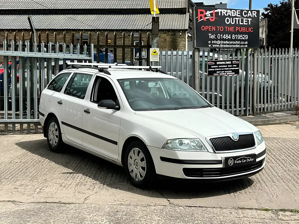 Used 2007 Skoda Octavia Classic White - Front View
