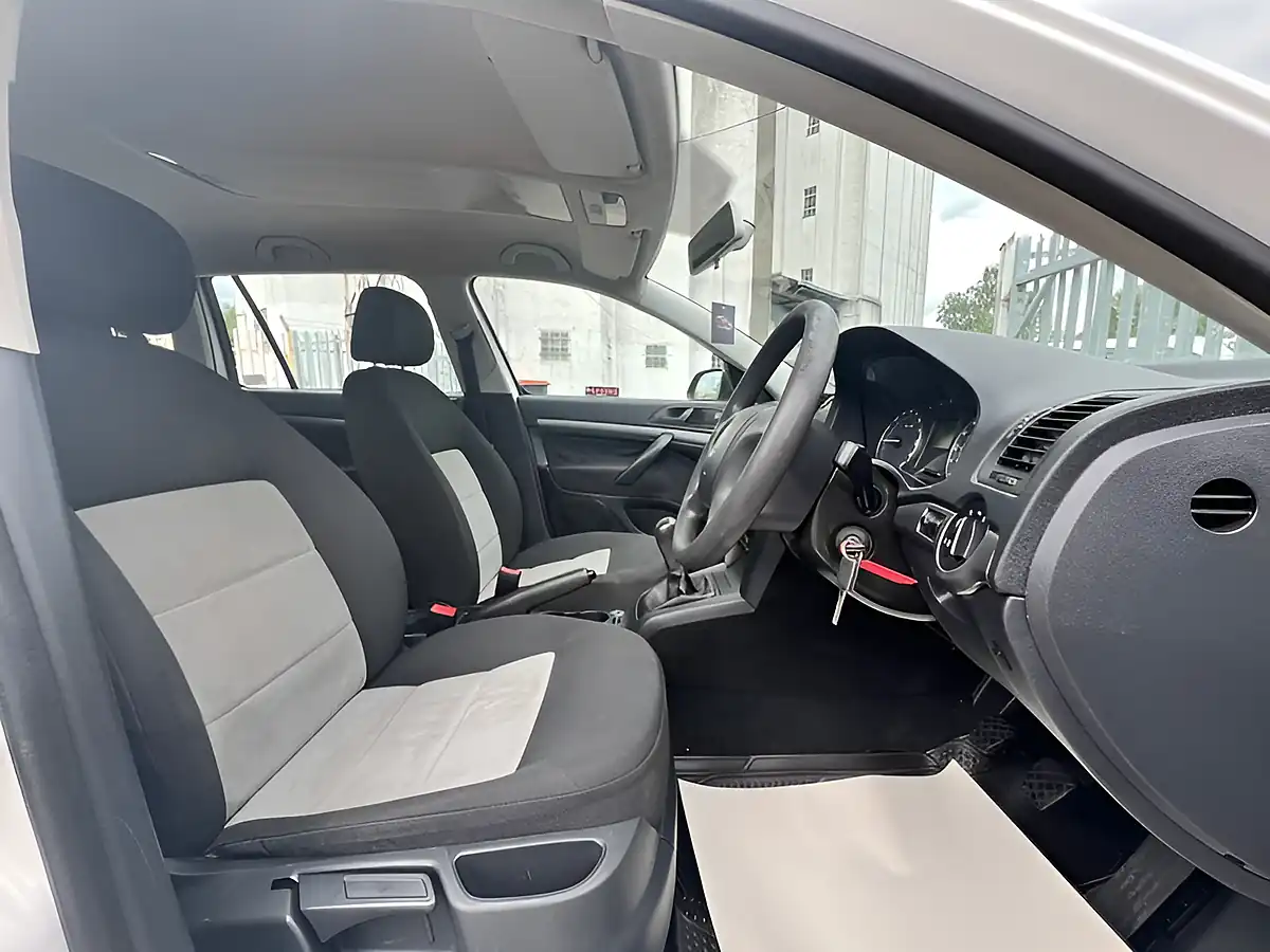 Used 2007 Skoda Octavia Classic White - Interior and Exterior details 13