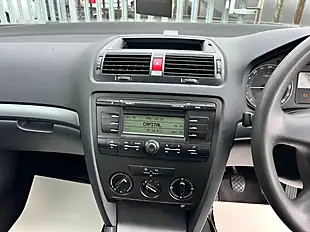 Used 2007 Skoda Octavia Classic White - Interior and Exterior details 14