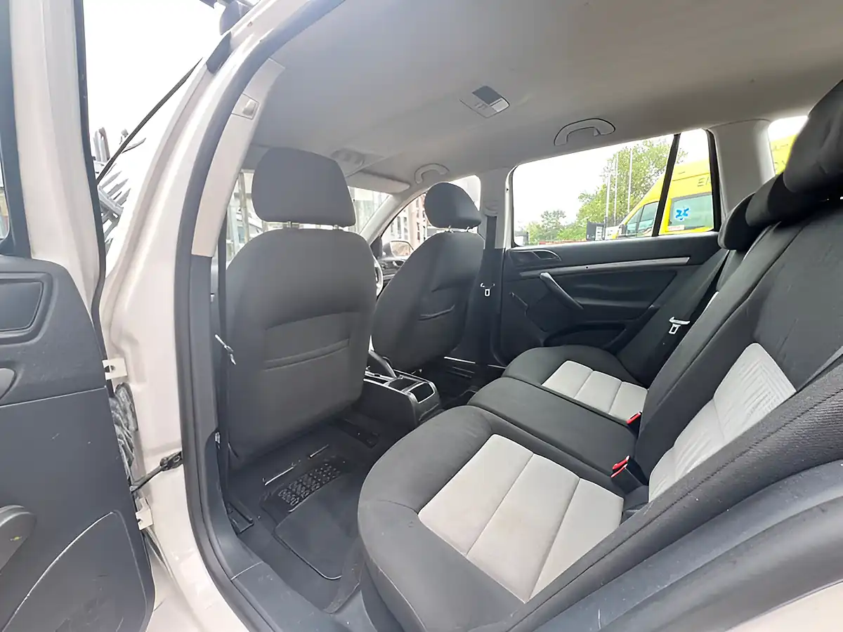 Used 2007 Skoda Octavia Classic White - Interior and Exterior details 19
