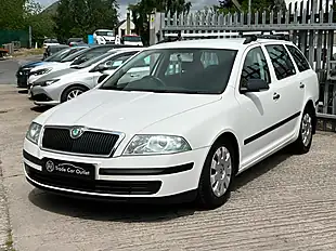 Used 2007 Skoda Octavia Classic White - Interior and Exterior details 3